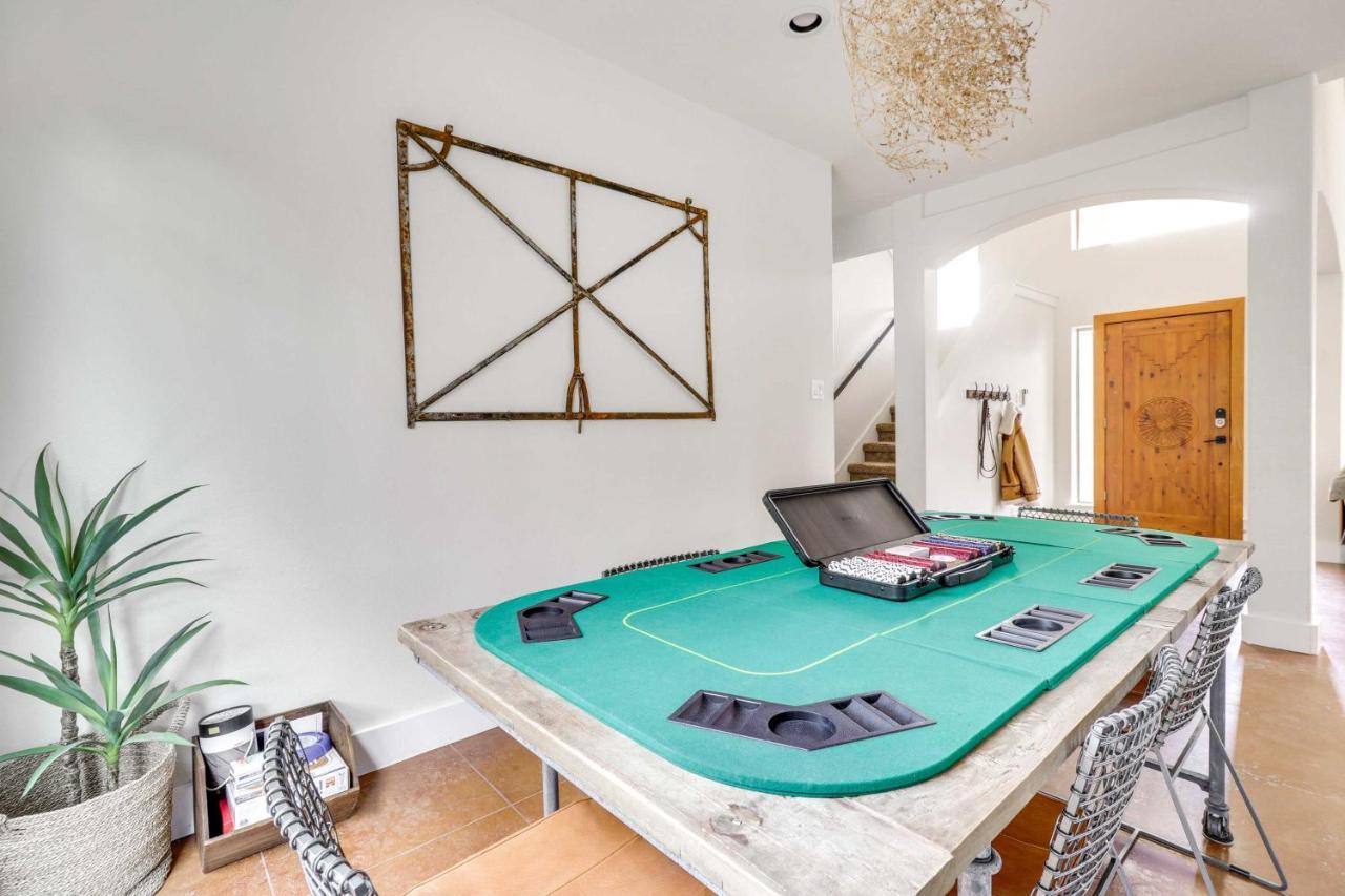 Villa Austin Getaway With Shaded Private Pool And Bbq Exterior foto